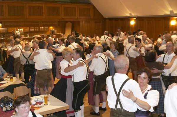 CRW_2000
